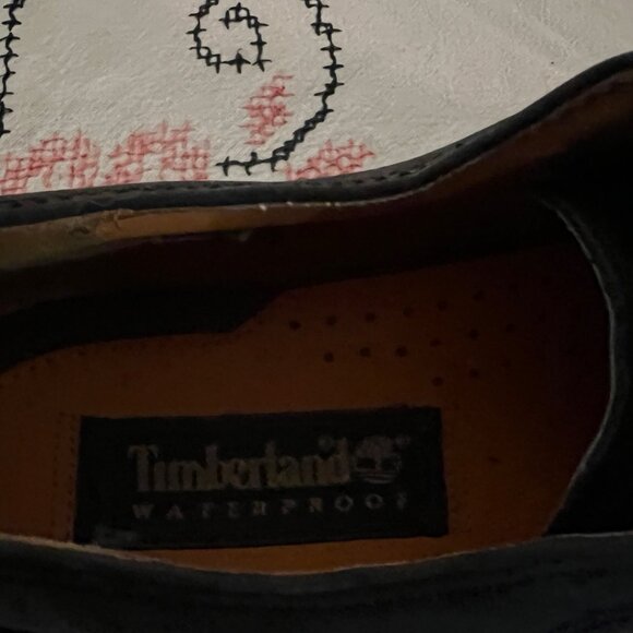 Timberland Men\'s Size 10.5 M Waterproof leather lace up shoe. Black